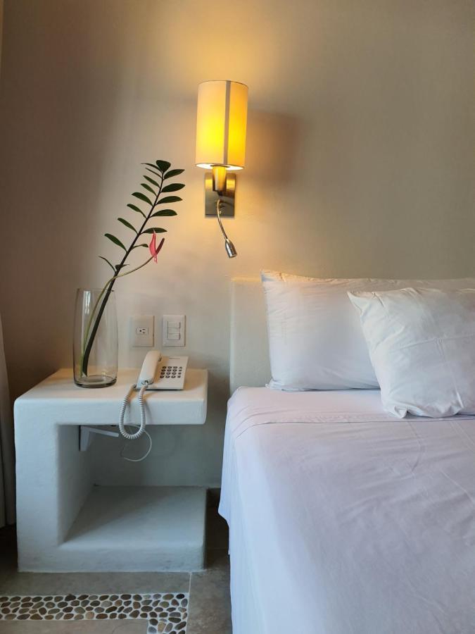 Lydmar Boutique Hotel Zihuatanejo Ngoại thất bức ảnh